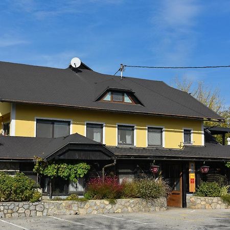 Hotel Gostilna Vovko Ново-Место Экстерьер фото