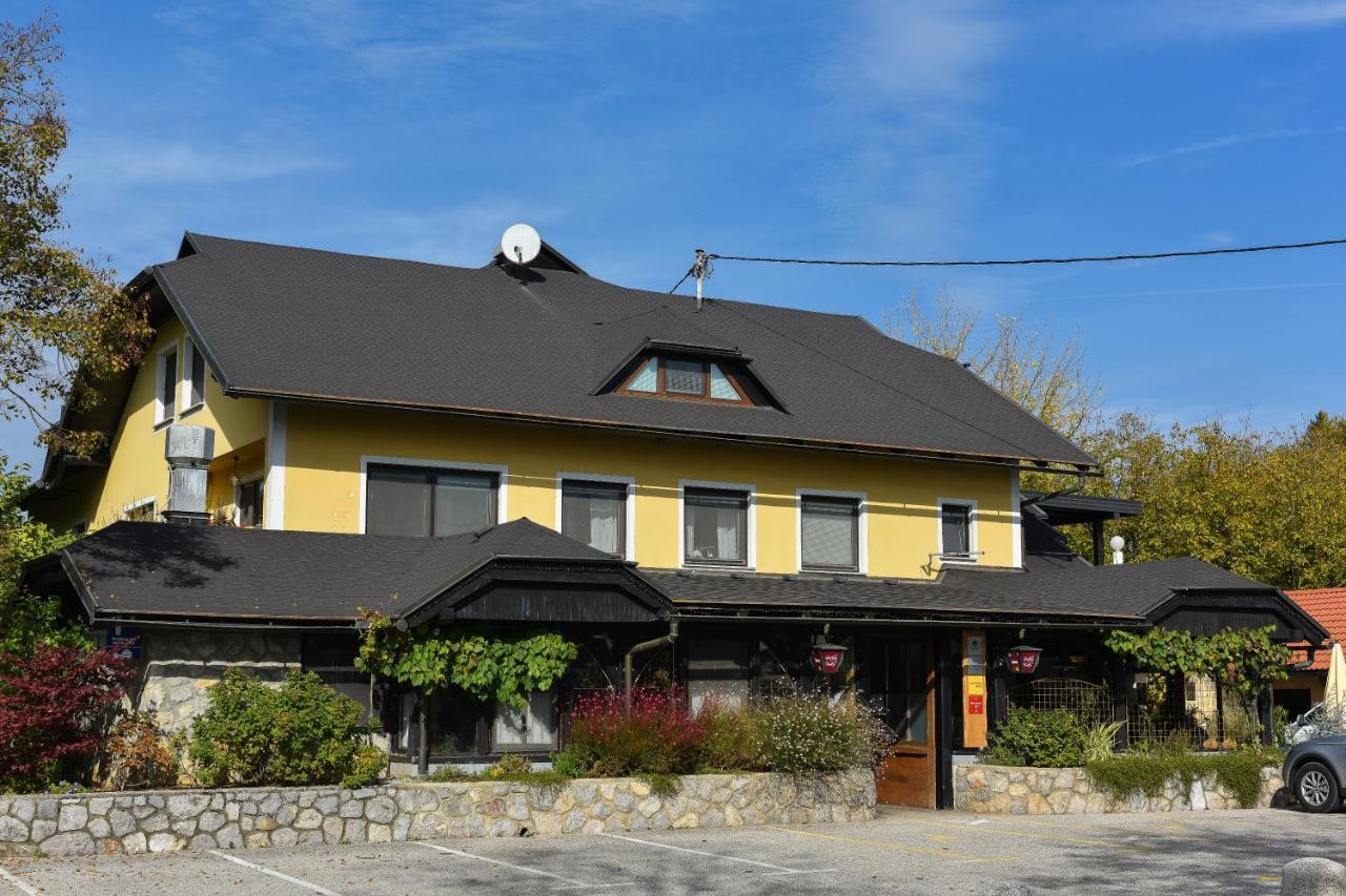 Hotel Gostilna Vovko Ново-Место Экстерьер фото